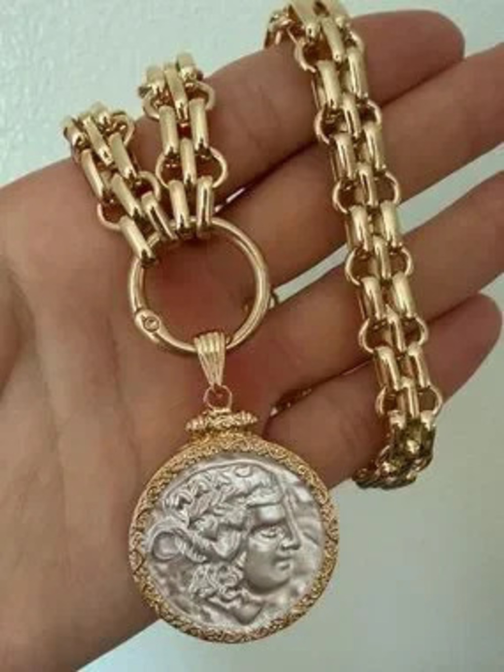 Olympian Athena Coin Necklace Old Money Luxury Gold Chain - Picture 6 of 6